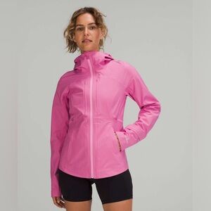 Lululemon break a trail jacket